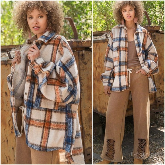 POL Beige Plaid Shirt Jacket Shacket - Picture 3 of 12